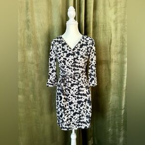 Diane von Furstenburg silk blend wrap dress - grey with black ink print